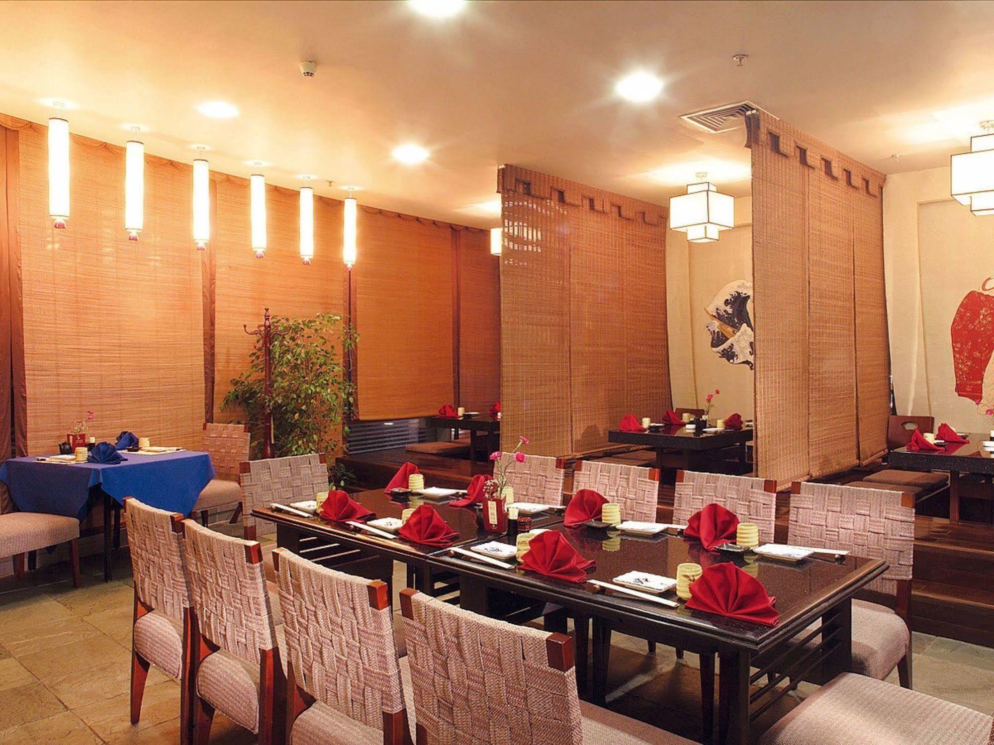 World Trade Hotel Taiyuan エクステリア 写真